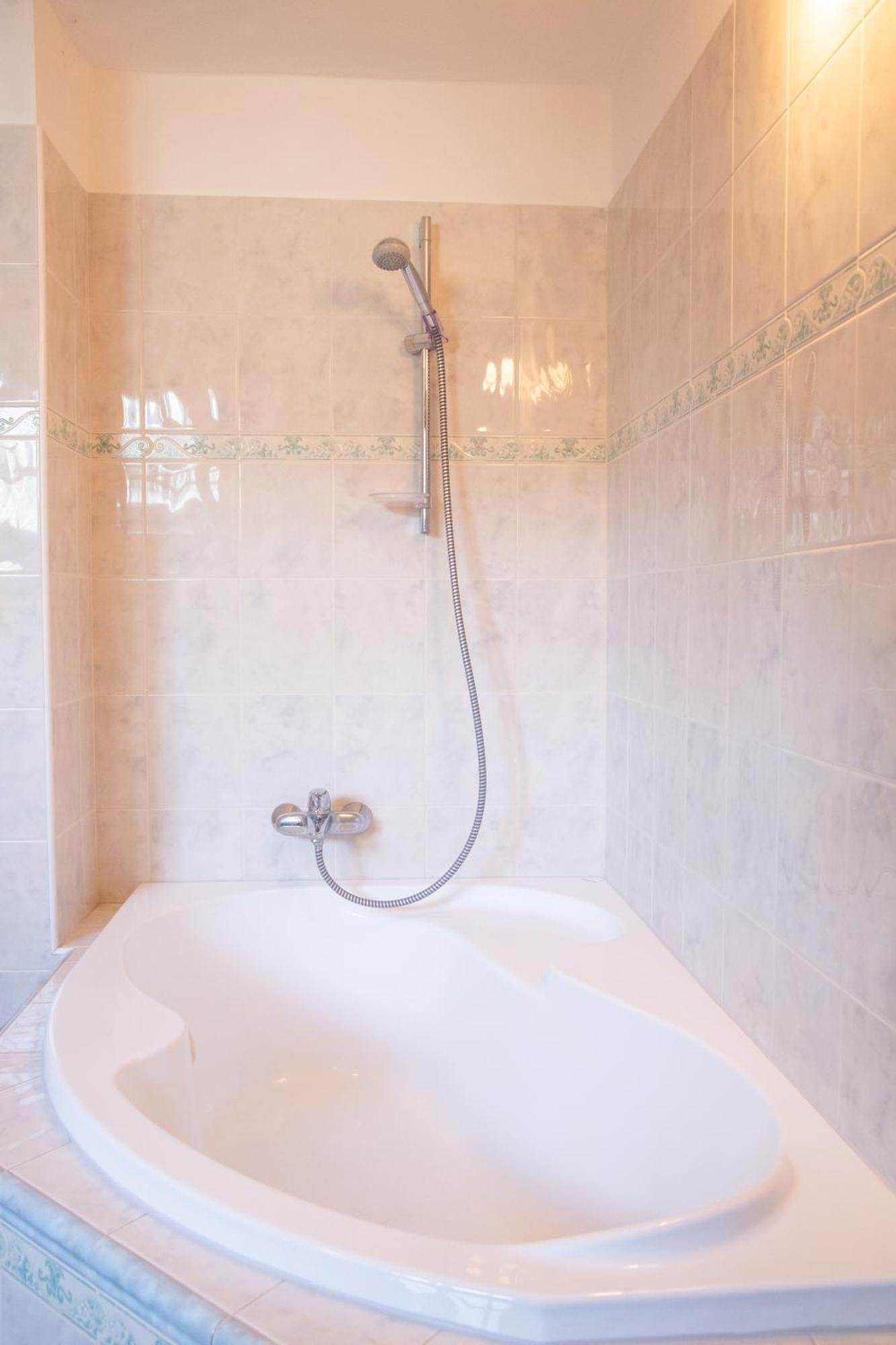 Rezidence Plesivec - Rodinny Apartman S 3 Loznicemi Český Krumlov Esterno foto