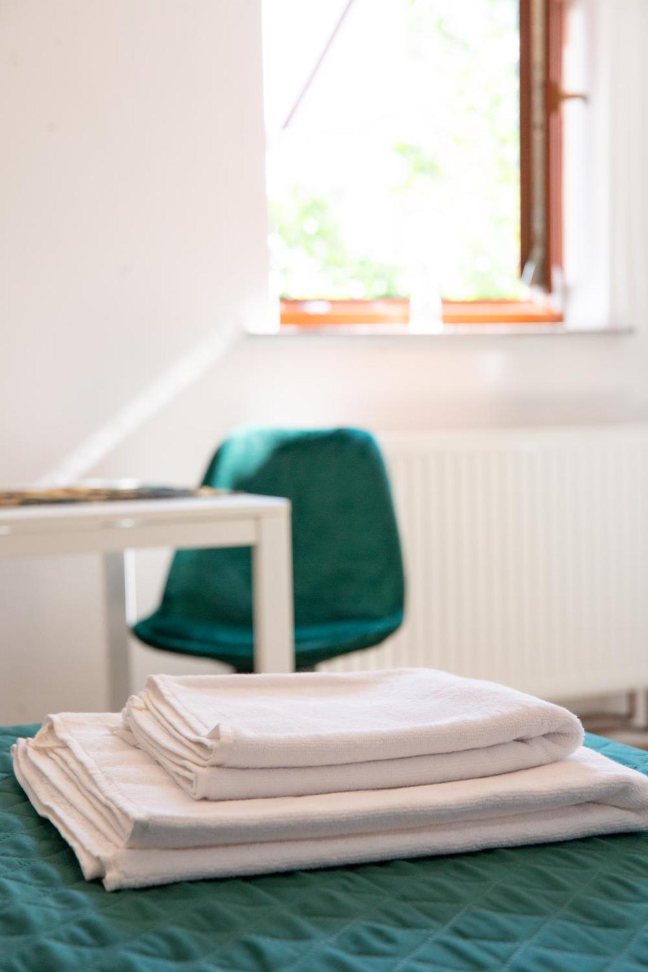 Rezidence Plesivec - Rodinny Apartman S 3 Loznicemi Český Krumlov Esterno foto