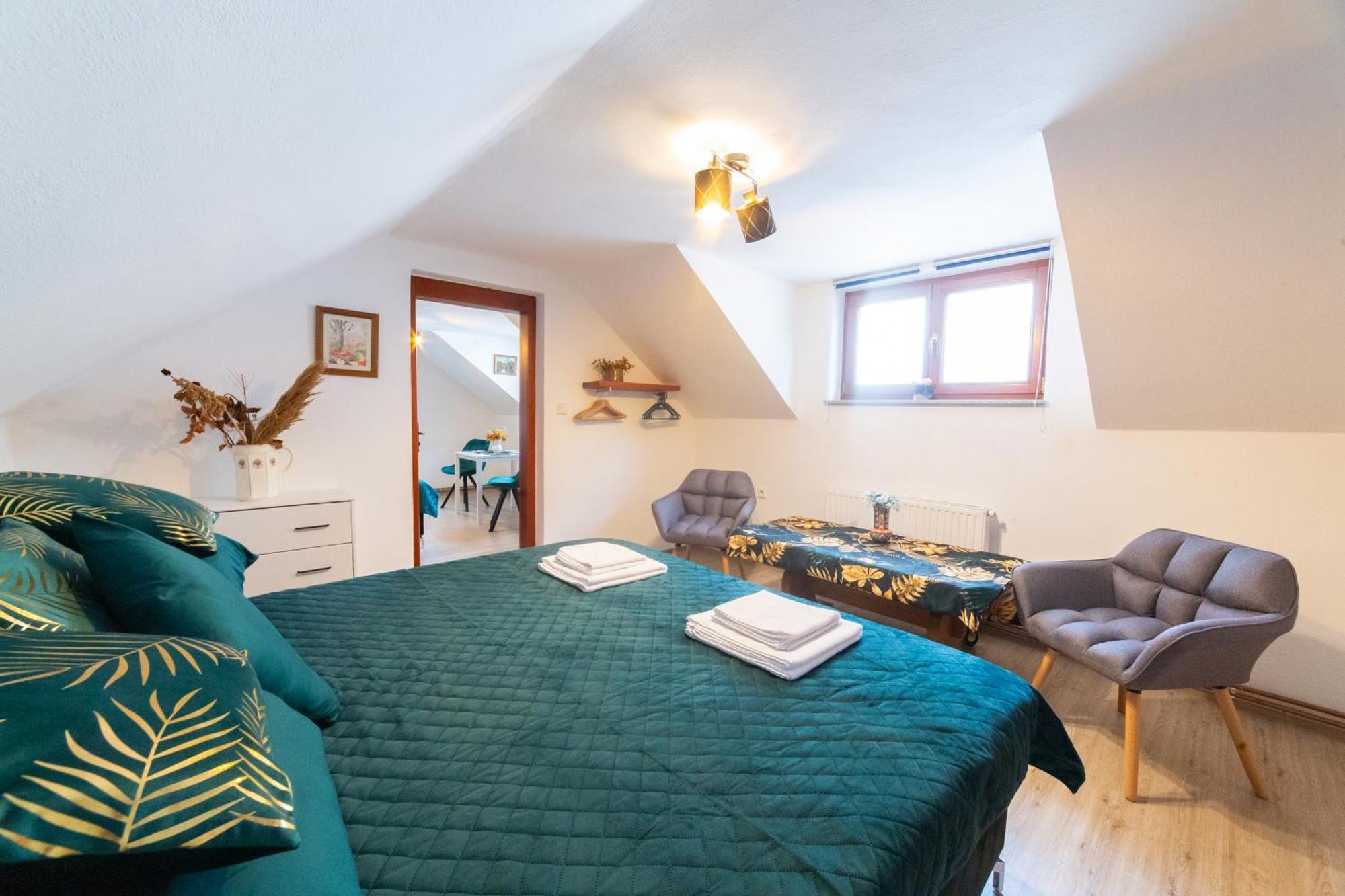 Rezidence Plesivec - Rodinny Apartman S 3 Loznicemi Český Krumlov Esterno foto