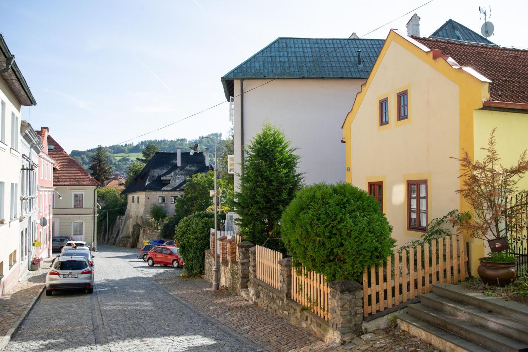 Rezidence Plesivec - Rodinny Apartman S 3 Loznicemi Český Krumlov Esterno foto